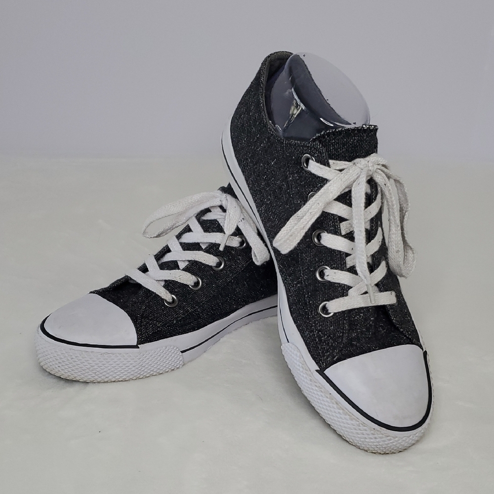 Airwalk Black & White Lace Up Sneakers Women's 9.5 Casual